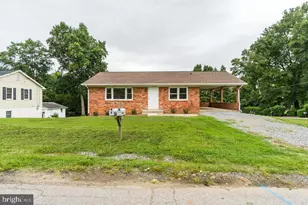 1900 Mimosa St, Fredericksburg, VA 22405 - Photo 1