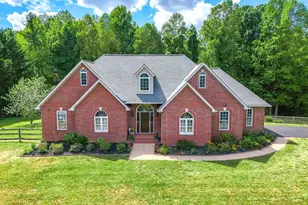 81 Peacock Station Dr, Fredericksburg, VA 22406 - Photo 1