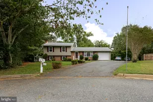 5 Wickham Ct, Fredericksburg, VA 22405 - Photo 1