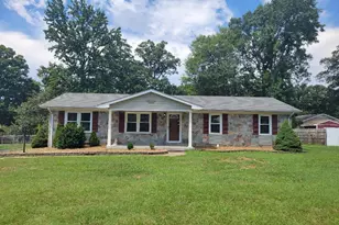 601 Perry Dr, Fredericksburg, VA 22405 - Photo 1