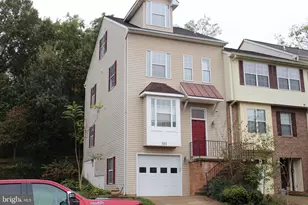 301 Shaw Ct, Fredericksburg, VA 22405 - Photo 1