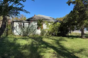 58 Truslow Rd, Fredericksburg, VA 22405 - Photo 1