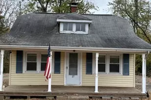 37 Ferry Rd, Fredericksburg, VA 22405 - Photo 1