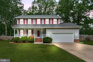 207 Meadow Ave, Colonial Beach, VA 22443 - Photo 1