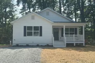 202 Circle Ln, Colonial Beach, VA 22443 - Photo 1