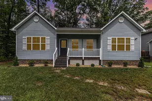 237 Nicholson Dr, Colonial Beach, VA 22443 - Photo 1