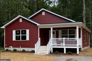 63 Wildwood Dr, Colonial Beach, VA 22443 - Photo 1