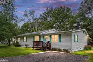 161 8th St, Colonial Beach, VA 22443 - Photo 1