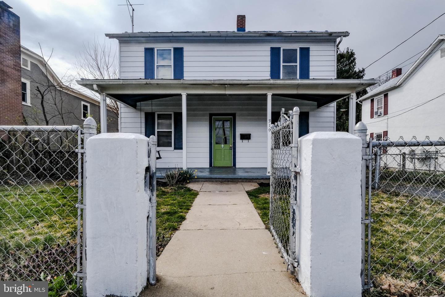 319 Cloud St, Front Royal, VA 22630 MLS VAWR2005316 Coldwell Banker