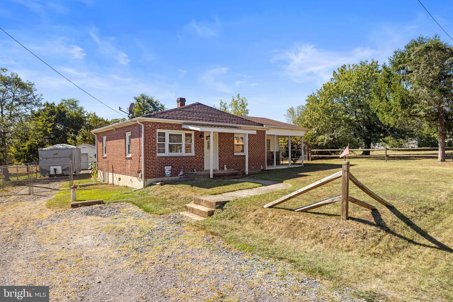 122 Poe Dr, Front Royal, VA 22630 MLS VAWR2006420 Coldwell Banker