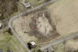 32 Walters Ln, Bentonville, VA 22610 - Photo 1