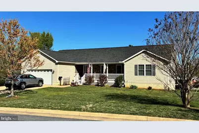 690 E Stonewall Drive, Front Royal, VA 22630 - Photo 1