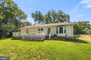 381 Youngs Dr, Front Royal, VA 22630 - Photo 1