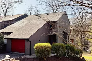 40 Fishhook Ln, Hedgesville, WV 25427 - Photo 1