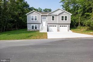 700 Boston St, Martinsburg, WV 25401 - Photo 1