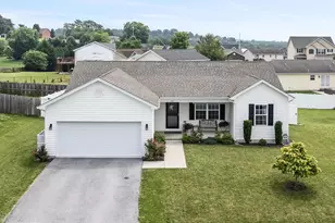 94 Twickenham Dr, Martinsburg, WV 25403 - Photo 1