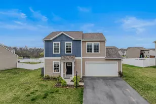 110 Tundra Ct, Bunker Hill, WV 25413 - Photo 1