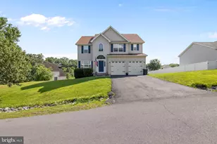 51 Lusitano Ln, Martinsburg, WV 25405 - Photo 1