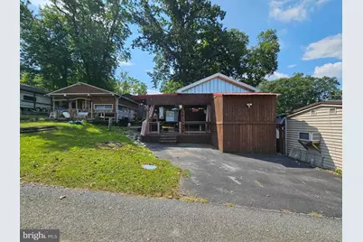 Block 43 Lot 15 Barkway Dr, Falling Waters, WV 25419 - Photo 1