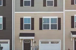 95 Rhea Dr, Martinsburg, WV 25403 - Photo 1