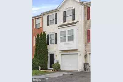 714 Prentiss Point Parkway, Martinsburg, WV 25401 - Photo 1