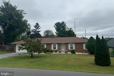 905 Hillcrest Drive, Martinsburg, WV 25401 - Photo 1