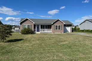 87 Dulcimer Dr, Bunker Hill, WV 25413 - Photo 1