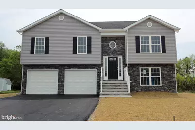 552 Ives Street, Martinsburg, WV 25405 - Photo 1