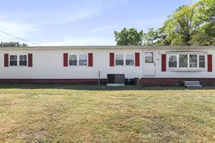 1182 Berkeley Station Rd, Martinsburg, WV 25404 - Photo 1