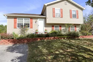 203 Universe Dr, Martinsburg, WV 25404 - Photo 1