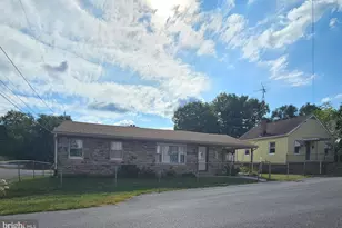 325 - 327 Beth St, Martinsburg, WV 25404 - Photo 1