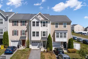 14 Venetian Ct, Hedgesville, WV 25427 - Photo 1