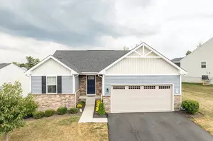 81 Koala Cir, Martinsburg, WV 25403 - Photo 1