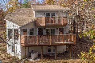 288 Mohawk Ln, Hedgesville, WV 25427 - Photo 1