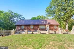 53 Delphinium Ln, Bunker Hill, WV 25413 - Photo 1