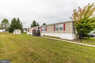 756 Royal Crest Dr, Martinsburg, WV 25401 - Photo 1