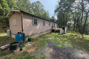 4332 Pine Ridge Rd, Wardensville, WV 26851 - Photo 1