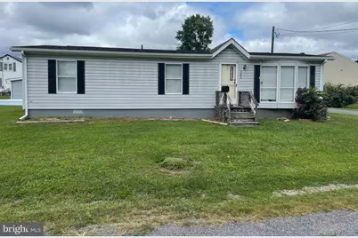 306 Clements Street, Moorefield, WV 26836 - Photo 1