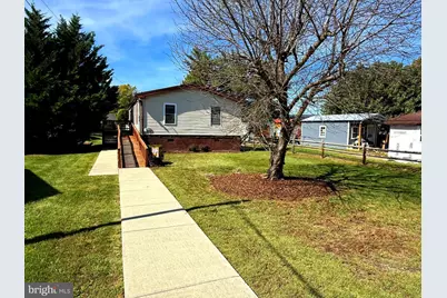 216 Maple Avenue, Moorefield, WV 26836 - Photo 1