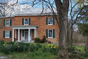 364 Wood End Farm Ln Summit Point Wv Mls Wvjf Coldwell Banker