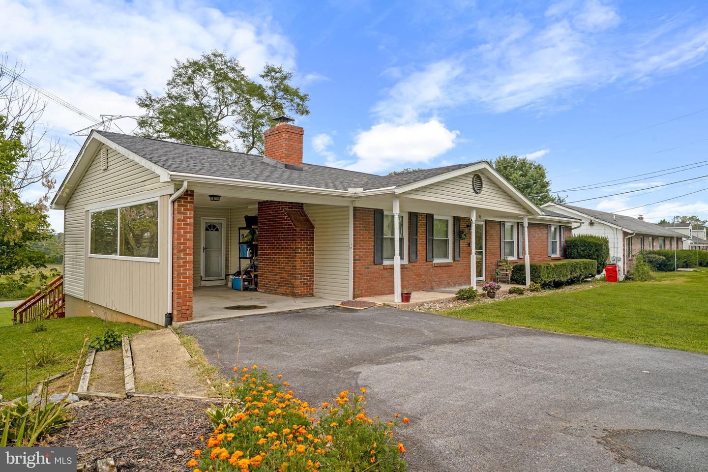 21 Cave Quarter Dr, Charles Town, WV 25414 MLS WVJF2005470 Coldwell Banker