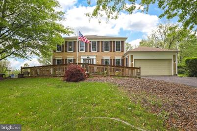 39 Prides Crossing, Shenandoah Junction, WV 25442 - Photo 1