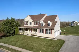 153 Perry Dr, Charles Town, WV 25414 - Photo 1