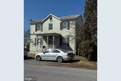 122 W 4th Avenue, Ranson, WV 25438 - Photo 1