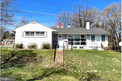 625 S Mildred Street, Charles Town, WV 25414 - Photo 1