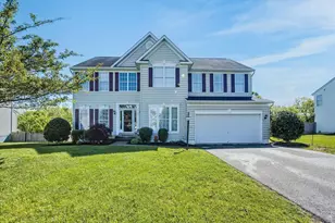 338 Rustling Leaf Pl, Kearneysville, WV 25430 - Photo 1