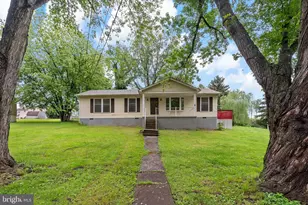 515 E 10th Ave, Ranson, WV 25438 - Photo 1