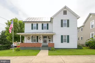 101 N Mildred St, Ranson, WV 25438 - Photo 1