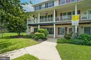 105 Park St, Charles Town, WV 25414 - Photo 1