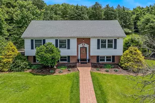 106 Mason Farm Dr, Kearneysville, WV 25430 - Photo 1